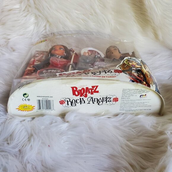 Bratz Rock Angelz Collectible 2 Pack Yasmin & Eitan Exclusive Dolls - Picture 4 of 11